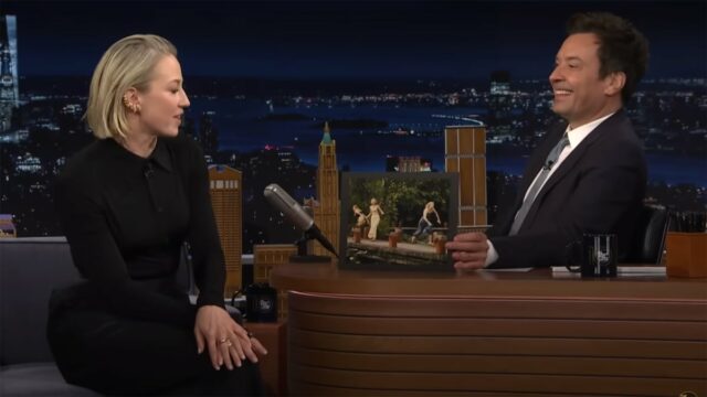 Carrie Coon responde alegremente aos memes brancos de lótus de sua corrida

