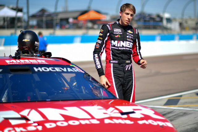 Carson Hocevar é chamado de “maior caixa de caixa ğı, que continuou até agora na corrida mexicana da NASCAR.

