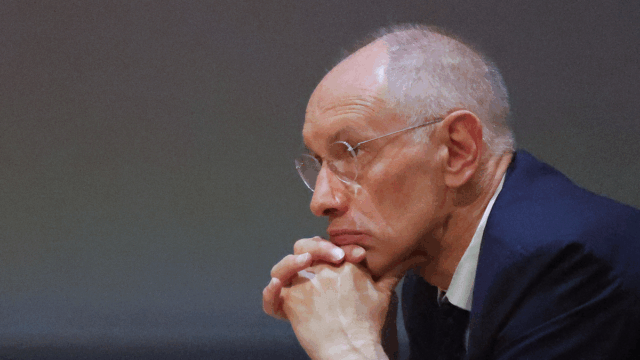 Carta padrão São Francisco Guis, instala o ex-chefe Kuartz Kevin Delanei como editor-chefe

