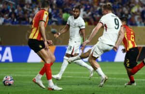 Chelsea em branco Esperance para conseguir um lugar para a rodada 16 na Copa do Mundo no clube Liam Delap (9) pontuações durante a vitória do Chelsea 3: 0 sobre Esperance na Copa do Mundo do Clube da FIFA 24 de junho de 2025.