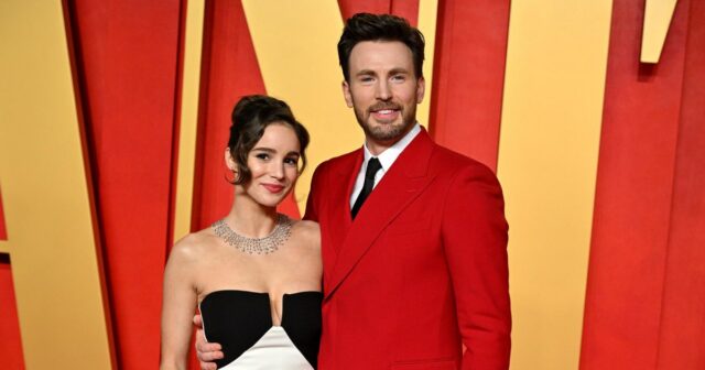 Chris Evans revela como ele propôs a sua esposa Alba Baptista: "Acho que foda -o".

