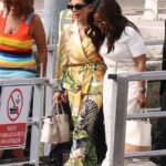 Oprah Winfrey e Kris Jenner lideraram as partidas repletas de estrelas de Veneza na manhã de domingo, após a última festa na noite de sábado por Jeff Bezos e a extravagância de casamento de três dias de Lauren Sanchez