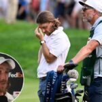 Tommy Fleetwood parece preocupado durante o torneio Turtleneck do Travelers Championship.