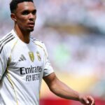 Como Alexander-Arnold toca em sua estréia no Real Madrid na Copa do Mundo do Clube da FIFA 2025?