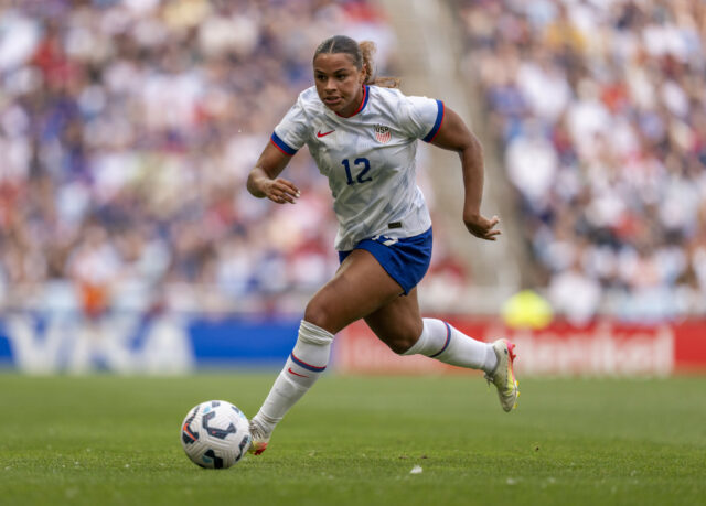 Como assistir a Lei Ithiats vs Jamaica: Futebol ao vivo no pé amigável de mulheres, canal de TV

