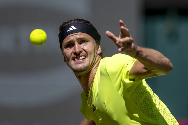 "Como patético" - Pam Shriver esclarece a decepção de Alexander Zverev com um ângulo de câmera ruim para o conflito de Halle

