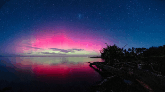 Duas imagens da lâmpada um ao lado do outro, para ilustração, onde a Aurora Boreal será visível em 1 e 2 de junho.