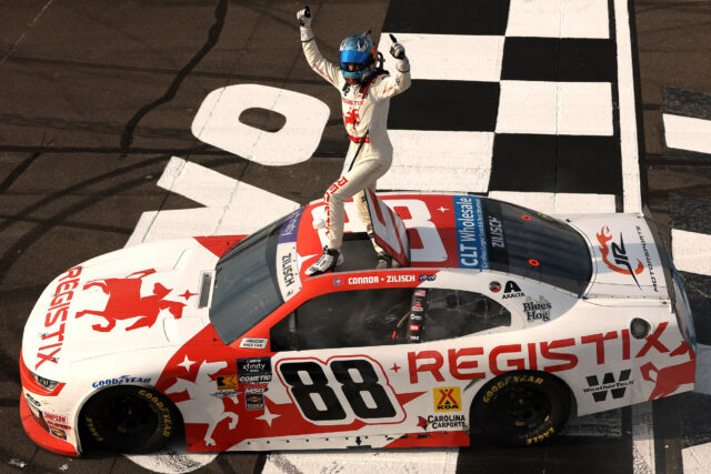Connor Zilisisch zomba da diversão em Dale Headhardt Jr. depois que o Xfinity ganha no Pocono

