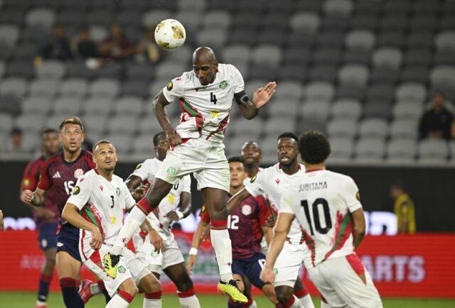 Futebol: Copa da Copa de Ouro Gold-Grupo Sarinam na Costa Rica