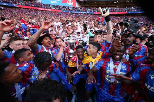 Crystal Palace: Relatórios

