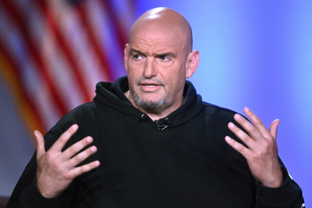 De John Fetteraster no conflito do Irã: 'Não cbrolling, isso é Pacemoning'

