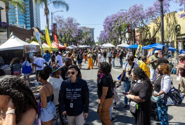 De festivais a protestos, será um fim de semana completo A banda portuguesa de San Jose aparece durante uma cerimônia para aumentar a bandeira de Portugal no Hall de San Jose na terça -feira, 10 de junho de 2025 (Sal Pizarro/Bay Area News Group)