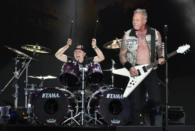 Dê sangue, obtenha uma camiseta do Metallica: aqui estão os detalhes, fãs de metal

