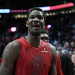 DeAndre Ayton deve se tornar agente livre após a compra dos Blazers