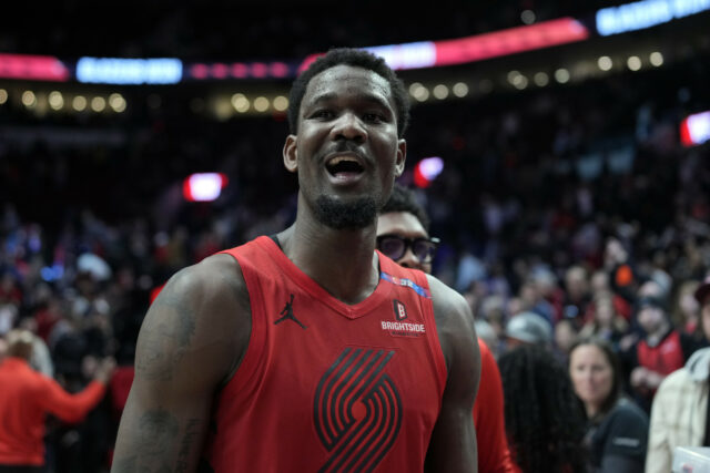DeAndre Ayton deve se tornar agente livre após a compra dos Blazers

