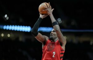 DeAndre Ayton foi a uma agência gratuita depois de comprar DeAndre Ayton