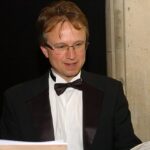 Philip Culling, 52, foi diretor musical da Godolphin e da Latymer School, no oeste de Londres - onde ex -alunos incluem Nigella Lawson, Kate Beckinsale e Davina McCall - quando ele começou um negócio com o adolescente