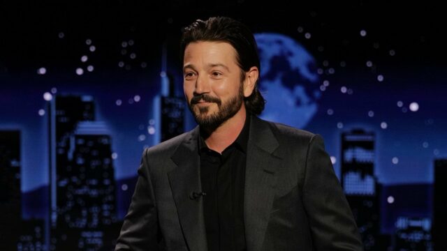 Diego Luna diz que a comédia pode defender a liberdade ':' Você sabe o que ainda não gosta dessas coisas fortes realmente não gosta? Seja impopular '| Vídeo

