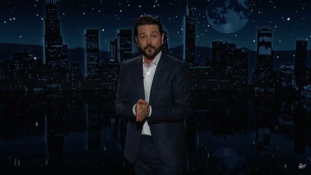 Diego Luna diz que é 1776. America "governou o rei maluco", brincando, "é ótimo que os caras não precisem lidar com a equipe do S- video

