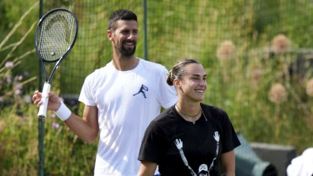 Djokovic Gatecrasses Sabalenka Conference, dá dicas antes de Wimbledon 2025

