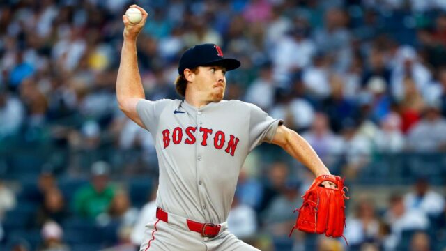 Dobbins defende a alegação de que o pai jogou para os Yankees

