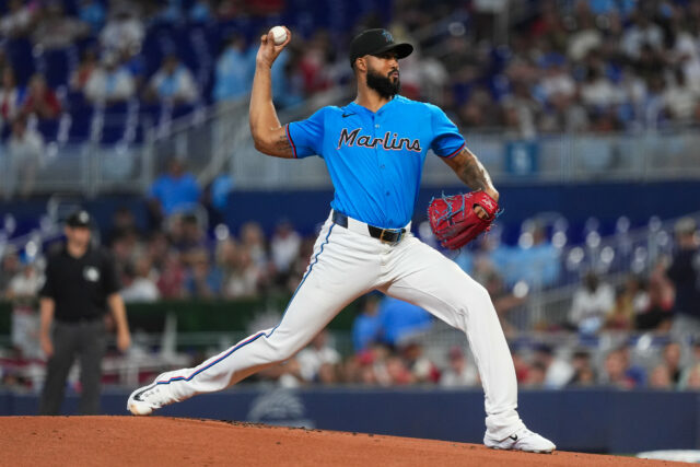 Dodgers identificam Marlins '56 milhões $ 56 como 'o homem que eles querem' até o prazo, por relatório

