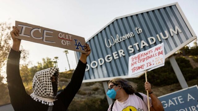 Dodgers inicia um milhão de dólares para famílias de imigrantes no meio de Los Angeles e Icy Raiders


