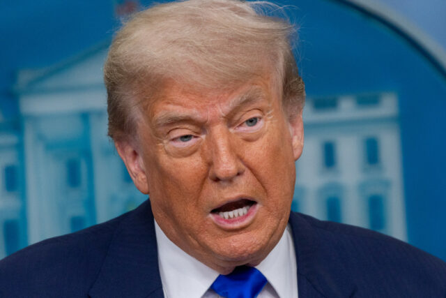 Donald Trump Major Masculino O golpe legal: 'grave violações constitucionais'

