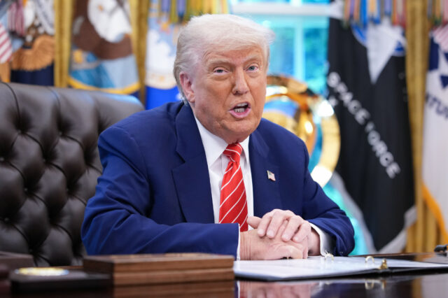 Donald Trump Realizações desnecessárias de que a oferta foi "executada em 2020"

