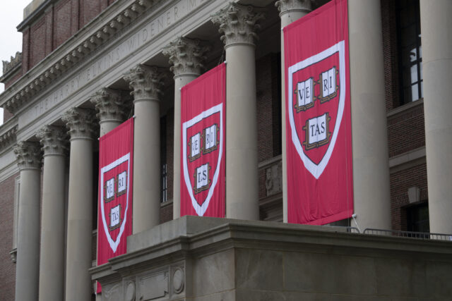 Donald Trump bateu com um bom grande jurídico na luta de Harvard


