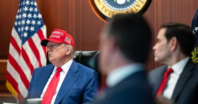 Donald Trump chamou o ataque iraniano de "teatro". Agora eles vão responder a ataques?

