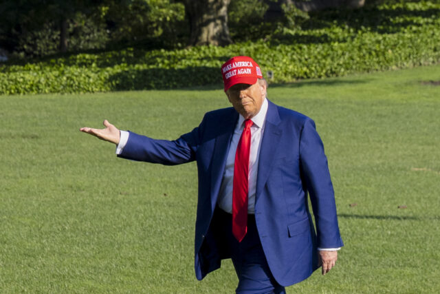 Donald Trump elogios 'Ilique' de sites iranianos vistos nas imagens de satélite

