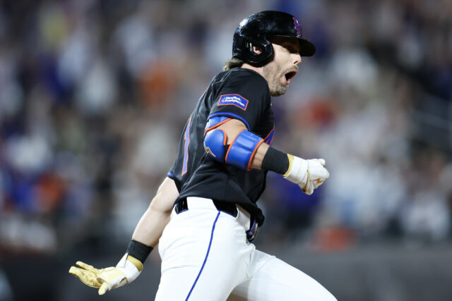 E-GM-GM-GM-GM-Mets Workees, eu enviaria o All-Star Batting Champion

