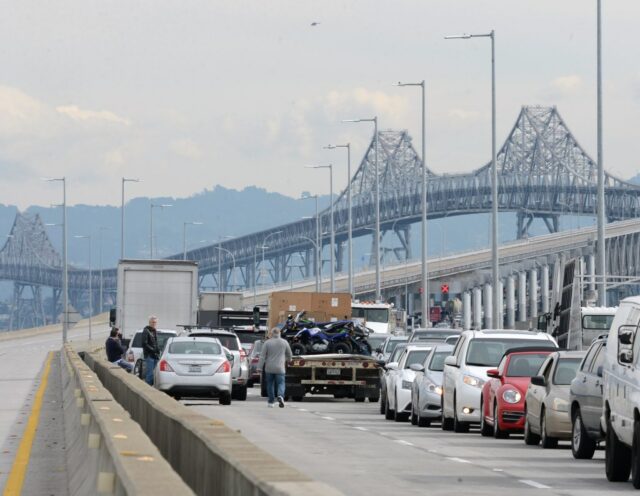 East Bay Beamter quer uma nova ponte Richmond-San Rafael

