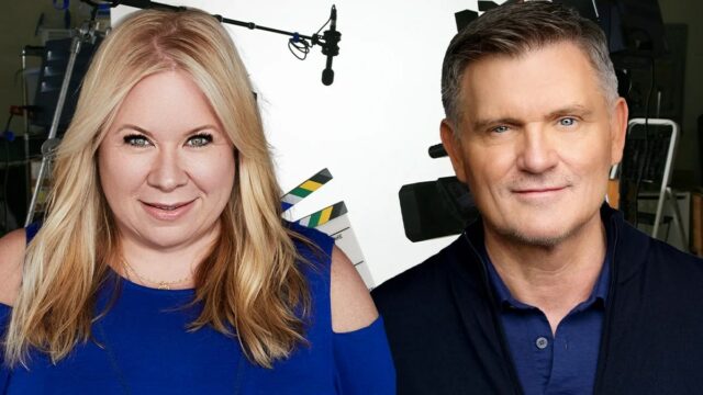 Enquanto os veteranos "Vampire Diaries" Julie Pleet e Kevin Williamson se voltaram para transmitir as transmissões de batalhas | Exclusivo

