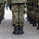 Escândalo no exército. Soldado com cobranças para coletar assinaturas em Trsaskowski