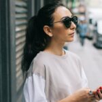 Essas grandes camisetas T oferecem uma 'garota legal' estilo sem esforço