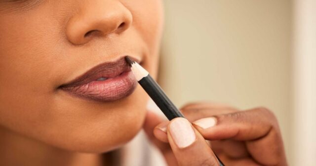 Este revestimento labial de US $ 10 na Amazon finge a aparência do recheio

