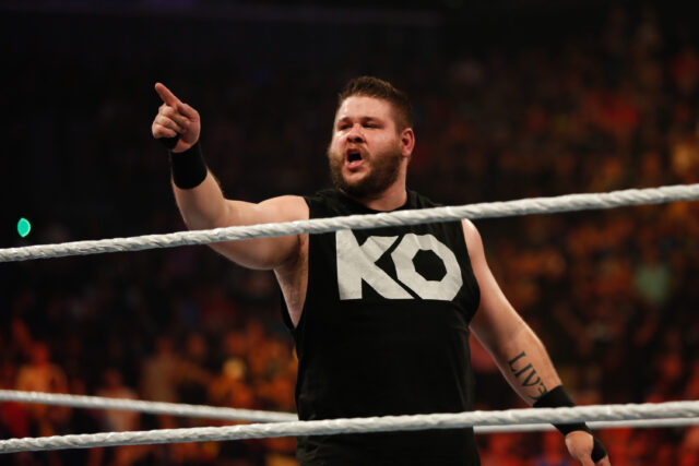 "Eu não tenho que atrapalhar sua carreira ': Kevin Owens revela que a WWE Standline rejeitou

