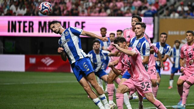 Eustaquio faz malabarismos com deveres com o Porto e o Canadá

