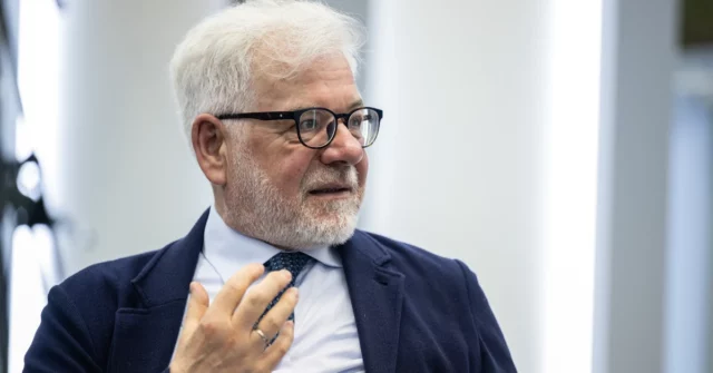 Evacuação de pólos de Israel. Ex -chefe do Ministério das Relações Exteriores da "política de pânico"

