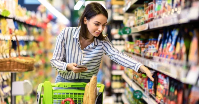 Existem lojas abertas no Corpus Christi? Corpus Christi é o dia da compra? Onde comprar no Corpus Christi? Lidl e Biedranka são em Corpus Christi ou apenas um sapo?

