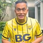 Existem o Oxford United, 8 clubes de futebol internacionais aparentemente pertencentes a empresários indonésios