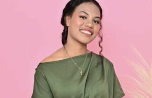 Expelido da Miss Indonésia 2025, este é um vídeo de Merince Kogoya quando o voo de bandeira israelense Expelido da Miss Indonésia 2025, este é um vídeo de Merince Kogoya quando o voo de bandeira israelense