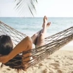 Férias de verão 2025. Descanse barato em um mar quente em junho: onde e por quanto