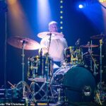 O baterista cristão Lionel Duke (foto) recebeu uma parada cardíaca apenas duas músicas no set da banda no festival On Waterfront em Liverpool