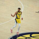 13 de junho de 2025; Indianapolis, Indiana, EUA; O Indiana Pacers reage a Tyrese Haliburton (0) no quarto trimestre das finais da NBA de 2025 contra o Oklahoma City Thunder em Gainbridge Fieldhouse.