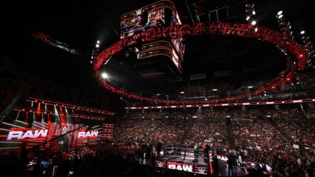 Finalmente, a WWE Raw acrescentou um grande rancor contra

