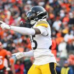 Fonte: Steelers se estende por Elliott em um acordo de 2 anos