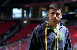 Fontes: Echeverri Massas Treinamento da cidade, na bota Fontes: Echeverri Massas Treinamento da cidade, na bota